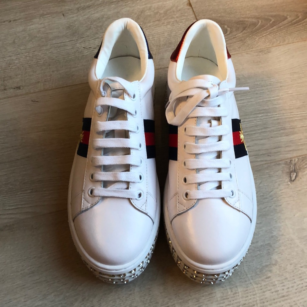 Sneakers with crystals - Picture 2 of 6